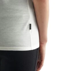 Icebreaker W TECH LITE SS SCOOP NATURE Damen - T-Shirt -Outdoor Bekleidung Geschäft 5637958104 e w tech lite ss scoop nature icebreaker 24